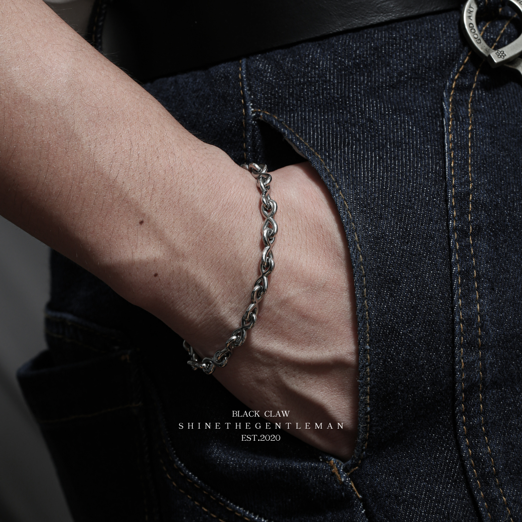 INFINITY LINK BRACELET