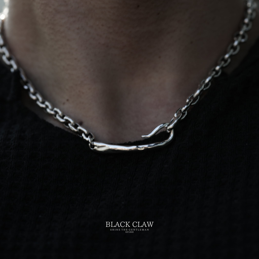 S925 Klaue Necklace