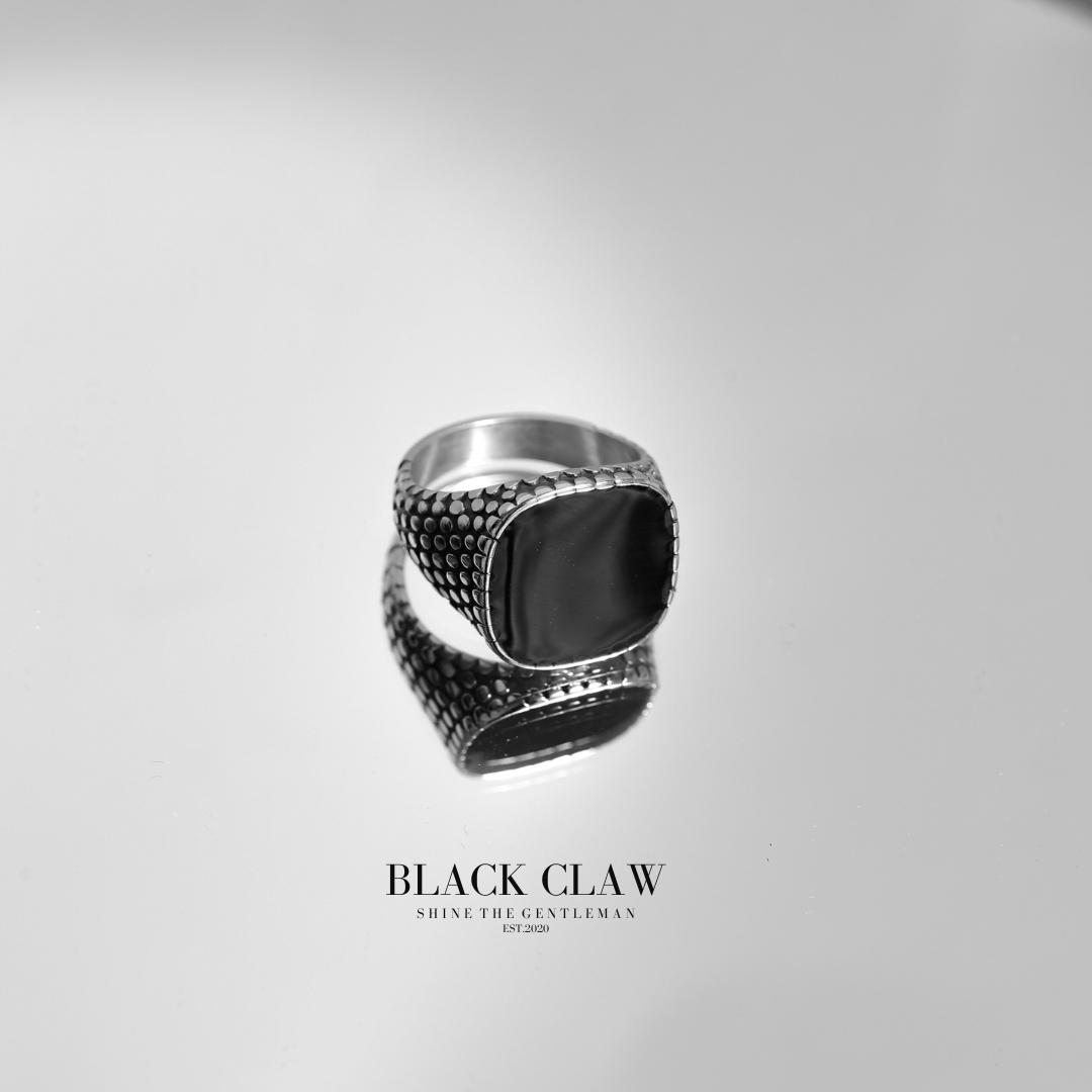 Classic Onyx Ring【B&C】