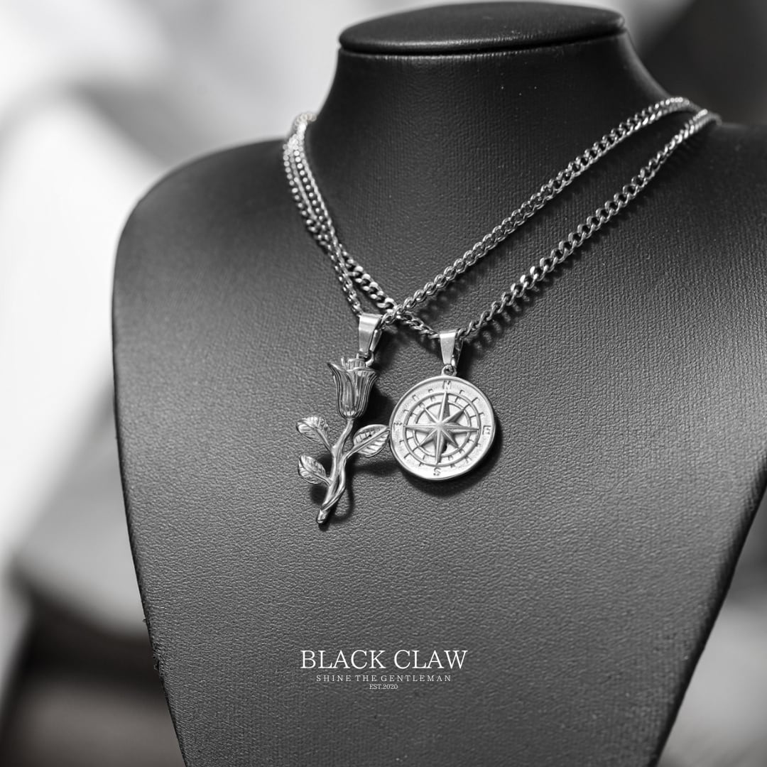 Compass Pendant Necklace 【Silver】