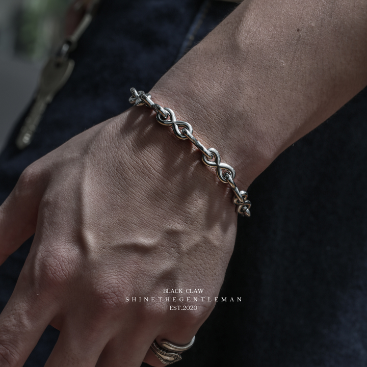 INFINITY LINK BRACELET