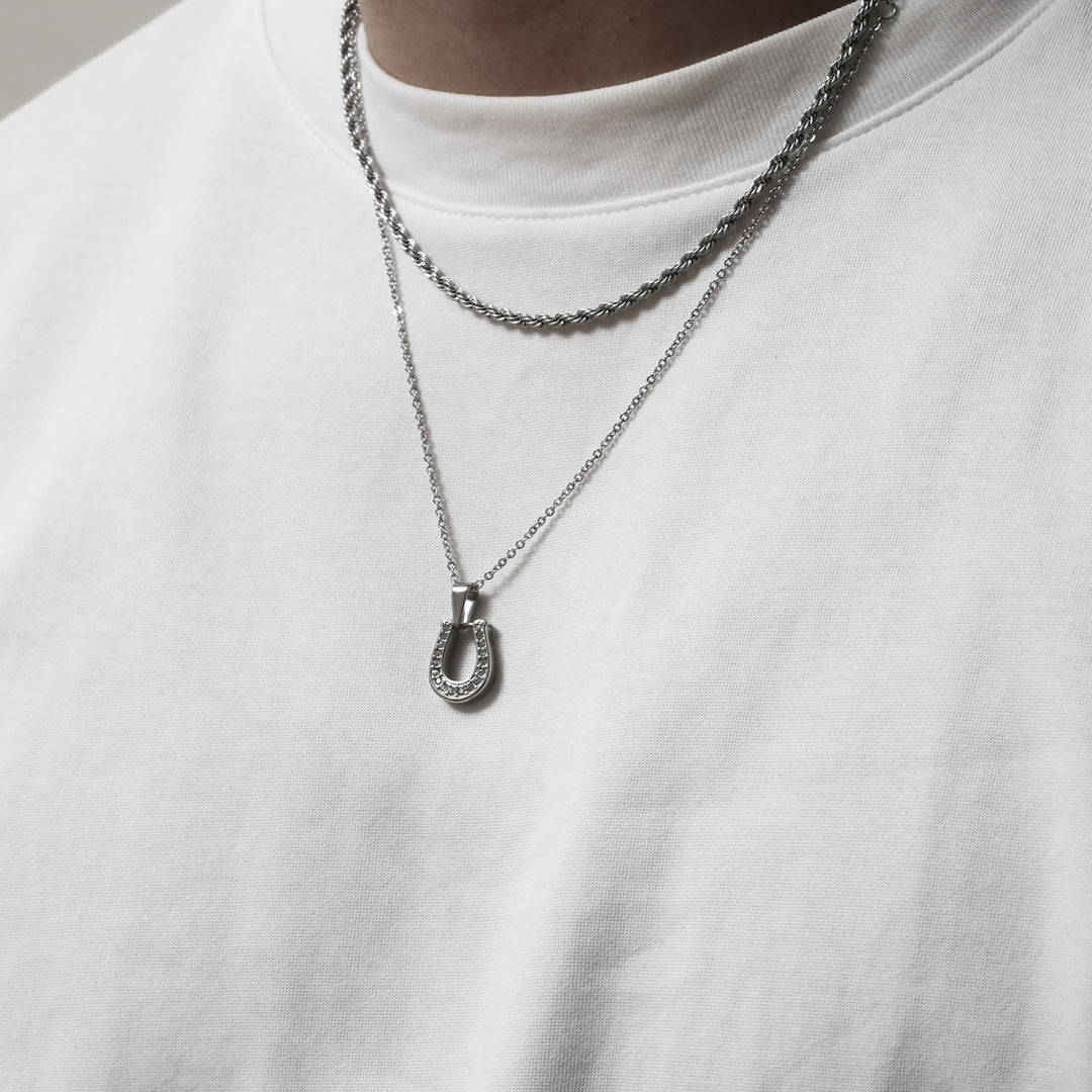 Horseshoe Reversible Necklace Silver