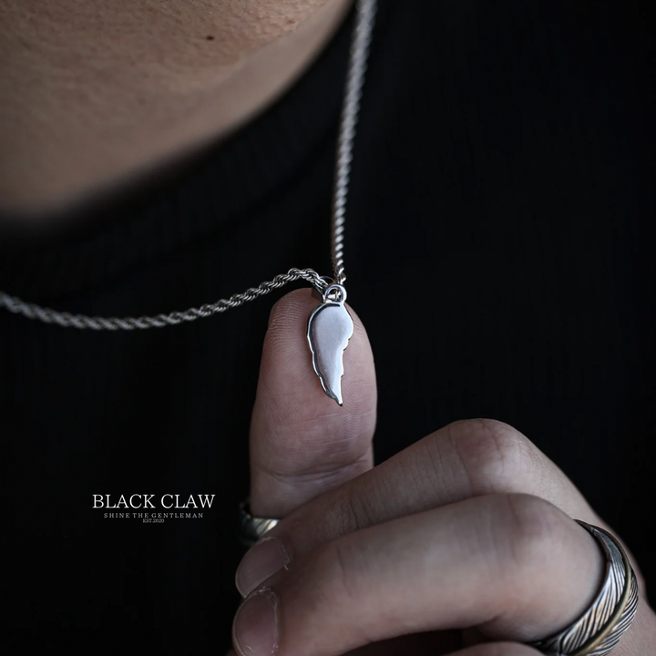 Wing Twist Necklace 【Silver】