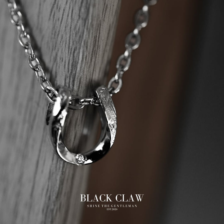 316L Hawaiian Horseshoe Necklace