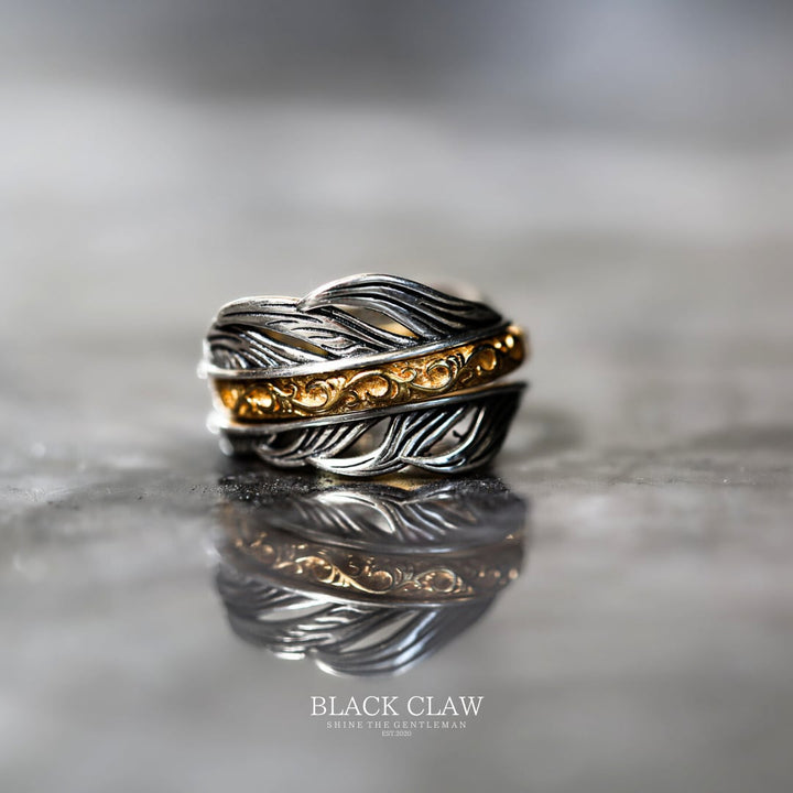 TRINITY FEATHER RING｜揺るがぬ心を重ねる、三層の羽リング