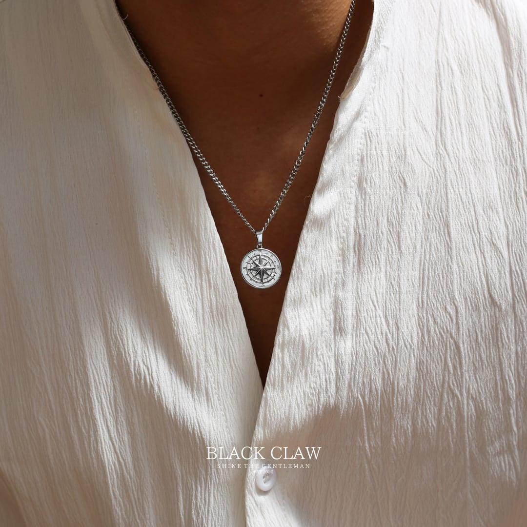 Compass Pendant Necklace 【Silver】