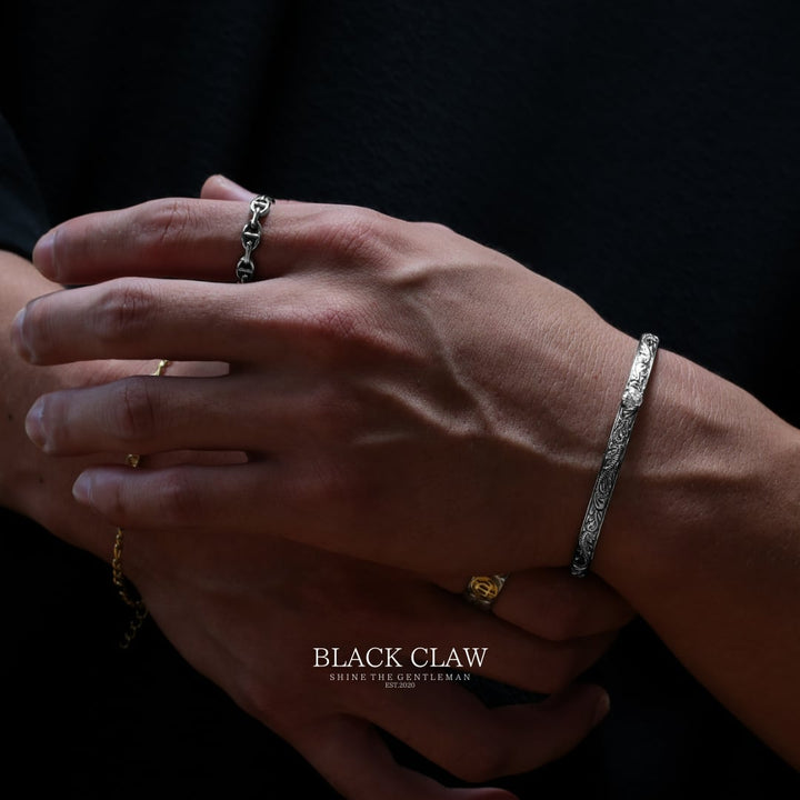 【Plumeria Engraved Zirconia Bangle】silver