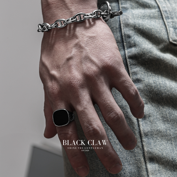 Classic Onyx Ring【B&C】