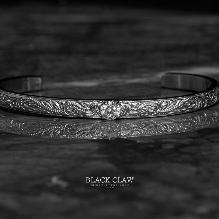 【Plumeria Engraved Zirconia Bangle】silver