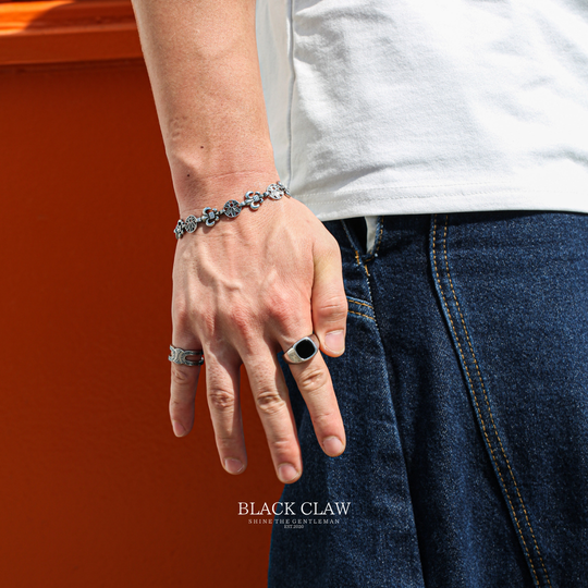 Fleur de Lis Emblem Bracelet 【B&C】