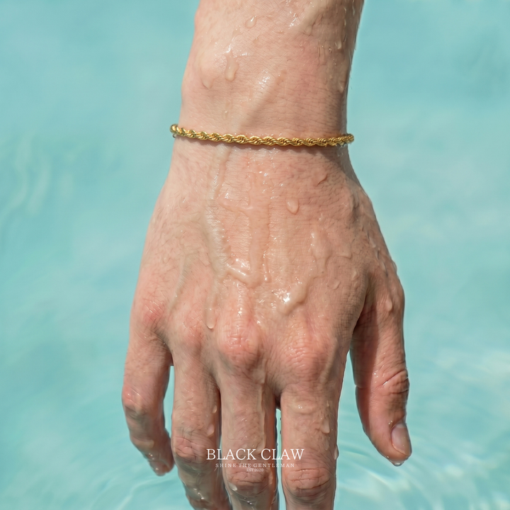 Twist Rope Bracelet 3mm Gold - 水中での輝き