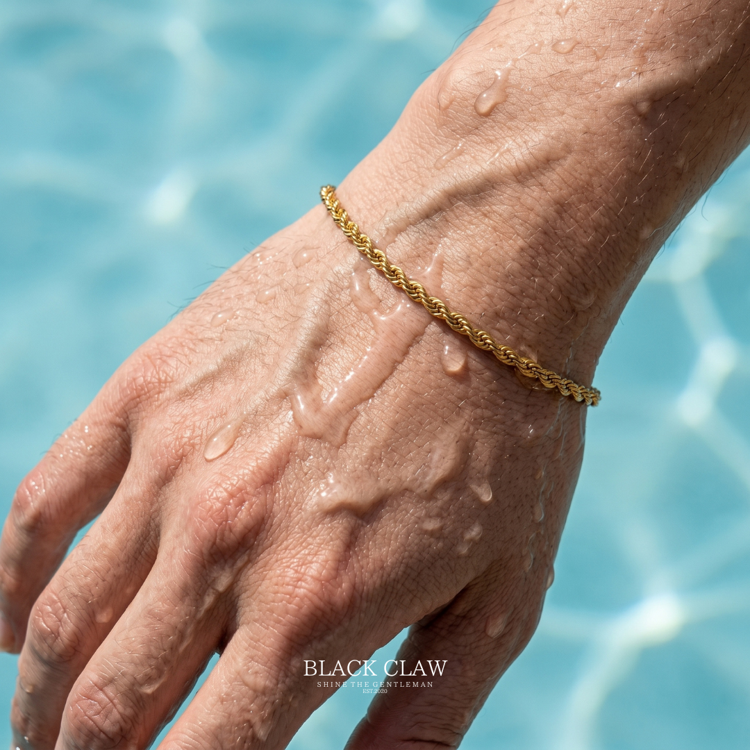 Twist Rope Bracelet 3mm Gold - 水中での輝き
