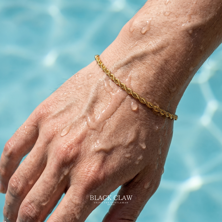 Twist Rope Bracelet 3mm Gold - 水中での輝き
