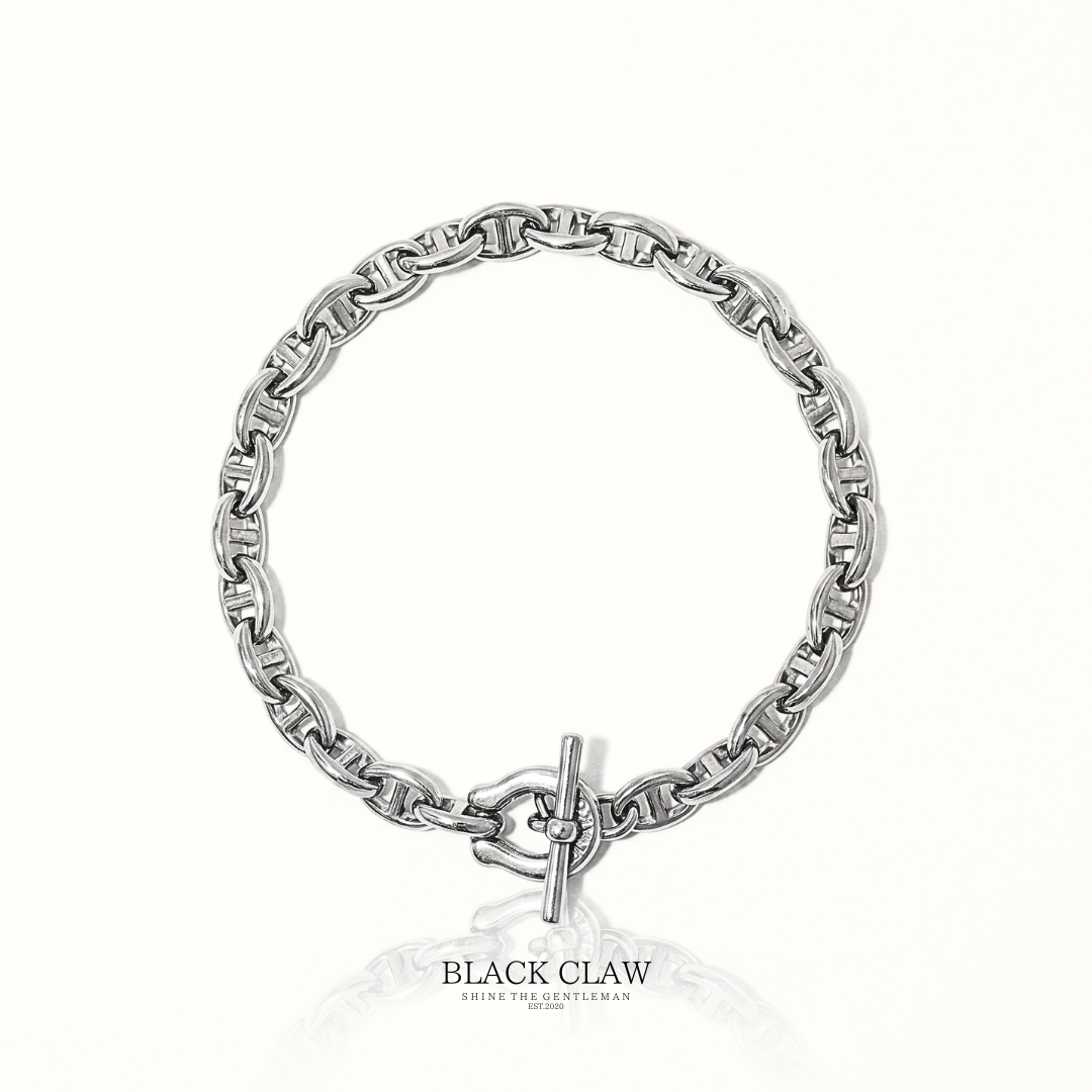 Horseshoe Anchor Chain Bracelet - Front Alt