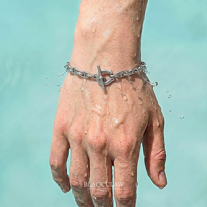 Water splash dynamic shot