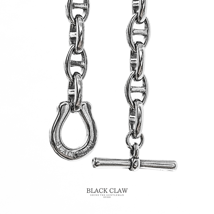 Clasp detail close-up